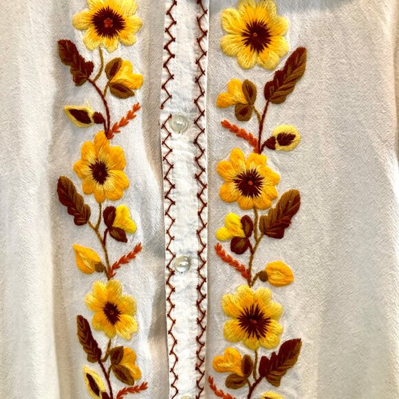 Vintage 1970s Boy's Embroidered Shirt Made in Mexico - Picture 4 of 11